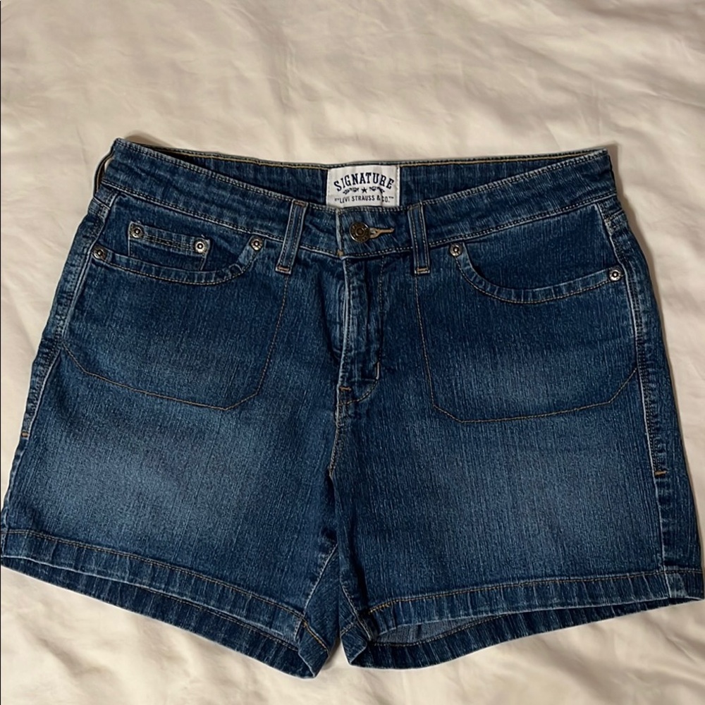 Signature Women's Blue Denim Shorts